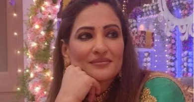 Rakshanda Khan Biography