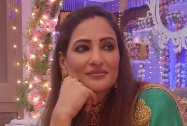 Rakshanda Khan Biography